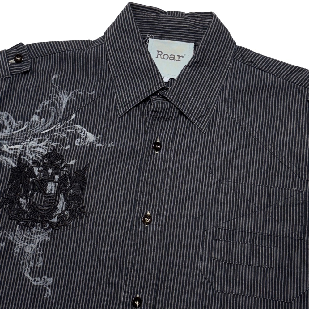 Roar Mens Black Pinstripe Short Sleeve Button Down Shirt Embroidered Crest Large